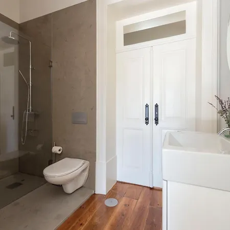 Habitat137 Apartment